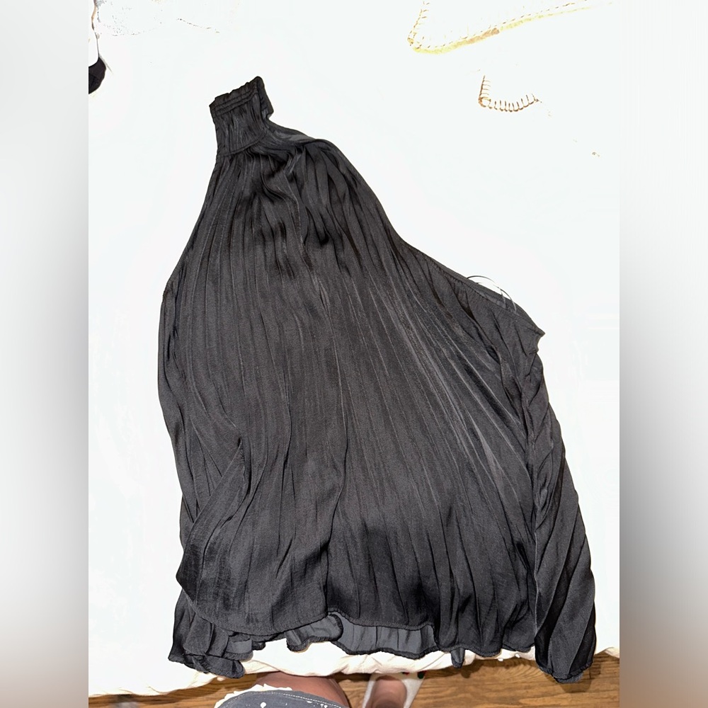 Banana republic radiant one shoulder blouse